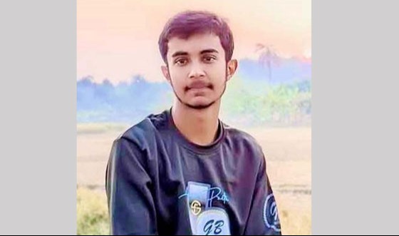 বড়াইগ্রামে ছাদ থেকে পড়ে স্কুল ছাত্রের মৃত্যু