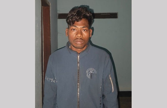 পোরশায় আত্ন: উপজেলা ডাকাত সদস্য গ্রেফতার