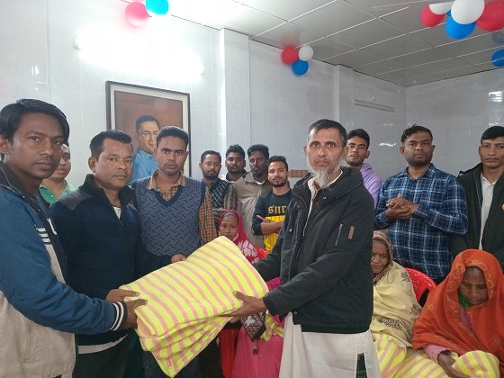 বরগুনায় ছাত্রদলের প্রতিষ্ঠাবার্ষিকী উপলক্ষে শীত বস্র বিতরন