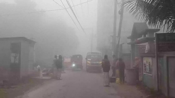 সোনারগাঁয়ে প্রচণ্ড শীতে জনজীবনে দূর্ভোগ