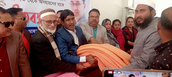 টাঙ্গাইলে শীতার্ত মানুষের মাঝে শীতবস্ত্র বিতরণ