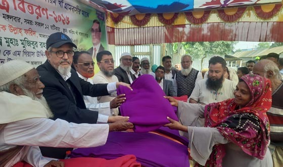 গজারিয়া মাদ্রাসায় পাঁচশত  শীতবস্ত্র কম্বল বিতরণ