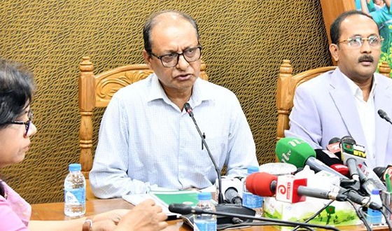 ‘শিক্ষকরা রাজনীতিতে জড়ালে বিধি অনুযায়ী ব্যবস্থা’