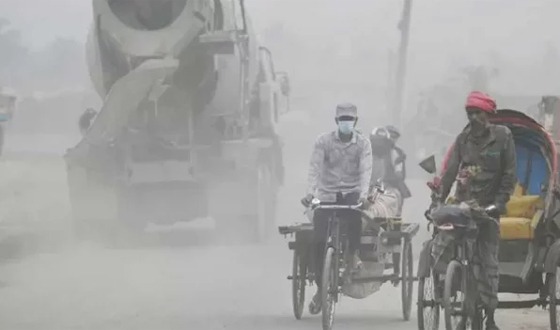 ঢাকার বাতাস আজ ‘অস্বাস্থ্যকর’, দ্বিতীয় অবস্থান