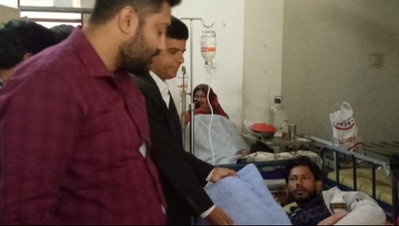 নগরকান্দায় স্বাস্থ্য কমপ্লেক্সের রোগীদের মাঝে কম্বল বিতরণ