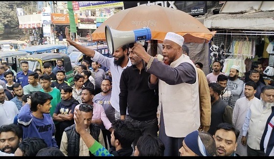 চাঁদপুরে সড়ক অবরোধ ব্যবসা প্রতিষ্ঠান বন্ধ