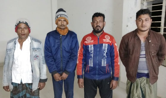 কয়রায় পরোয়ানা ভুক্ত  ৬ পলাতক  আসামী গ্রেপ্তার