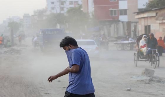 ঢাকার ভয়াবহ বায়ুদূষণ: জনস্বাস্থ্য ঝুঁকিতে