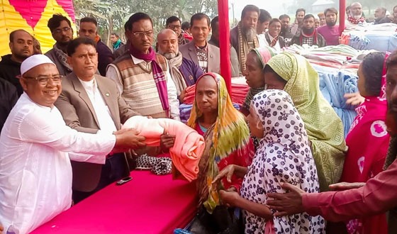 মান্দায় বিএনপির উদ্যোগে কম্বল বিতরণ