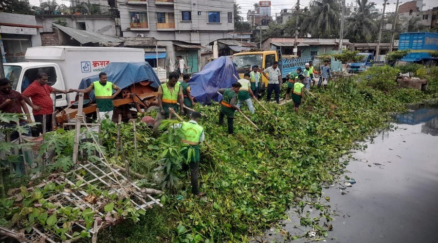 জনবল সঙ্কটে ঢাকার পরিচ্ছন্নতা কার্যক্রমে ক্রমে বিশৃঙ্খলা বাড়ছে