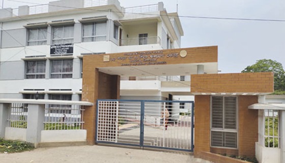 কালীগঞ্জের মা ও শিশু হাসপাতালে ডাক্তারের অভাব