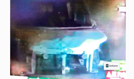 দৌলতপুরে চাঁদা না পেয়ে ব্যবসায়ীর বাড়ি ভাংচুর, অগ্নিসংযোগ ও লুটপাট