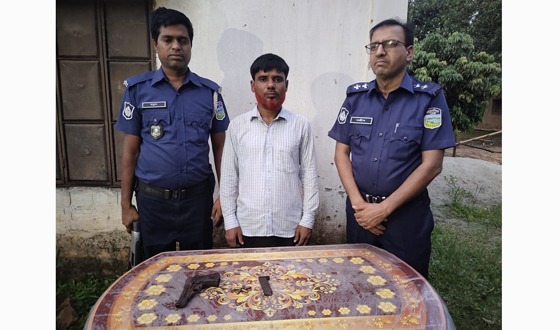 ভালুকায় গুলিসহ বিদেশী পিস্তল উদ্ধার