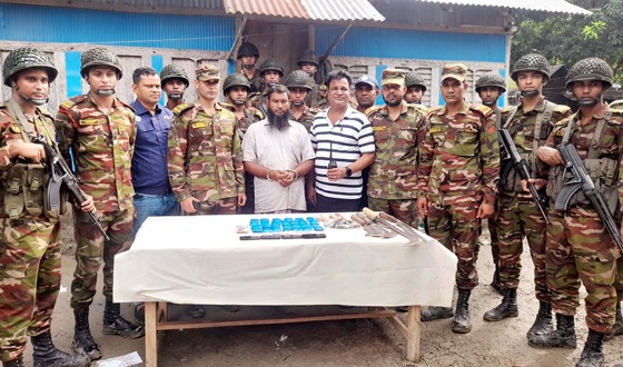 চিতলমারীতে ১৩ লক্ষ টাকার ইয়াবা সহ গ্রেপ্তার ১