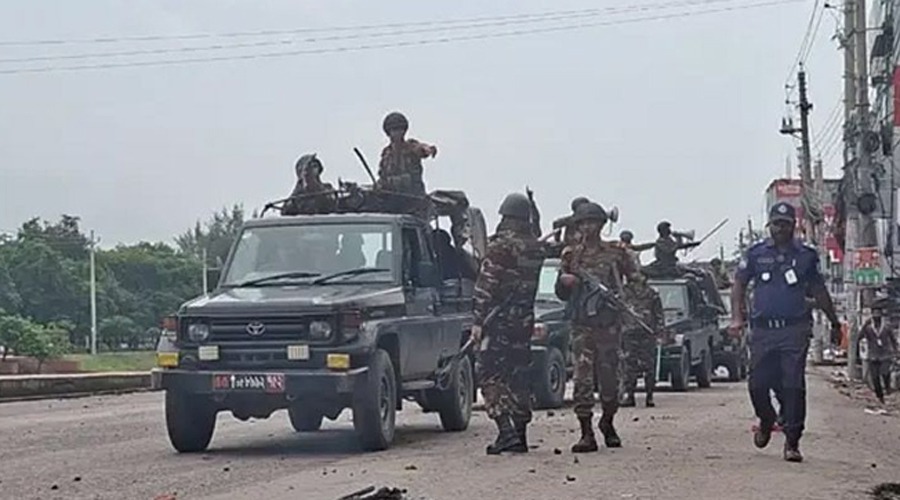 গোপালগঞ্জে কারফিউ ঘোষণা