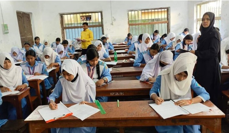 বিয়ানীবাজারের বিদ্যাপীঠে পরীক্ষা কেন্দ্র, শিক্ষার্থীদের ক্ষতি পুষবে কী করে?