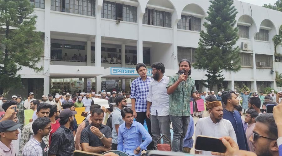 ইবি শিক্ষার্থী সাজিদের মৃত্যু ঘিরে উত্তাল ক্যাম্পাস