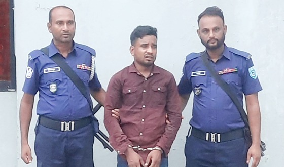 নীলফামারীতে ভিসা প্রতারক মামলার আসামী গ্রেফতার