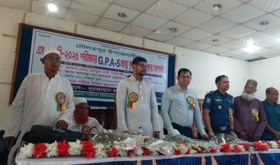 দৌলতপুরে এসএসসিতে জিপি ৫ প্রাপ্তদের সংবর্ধনা
