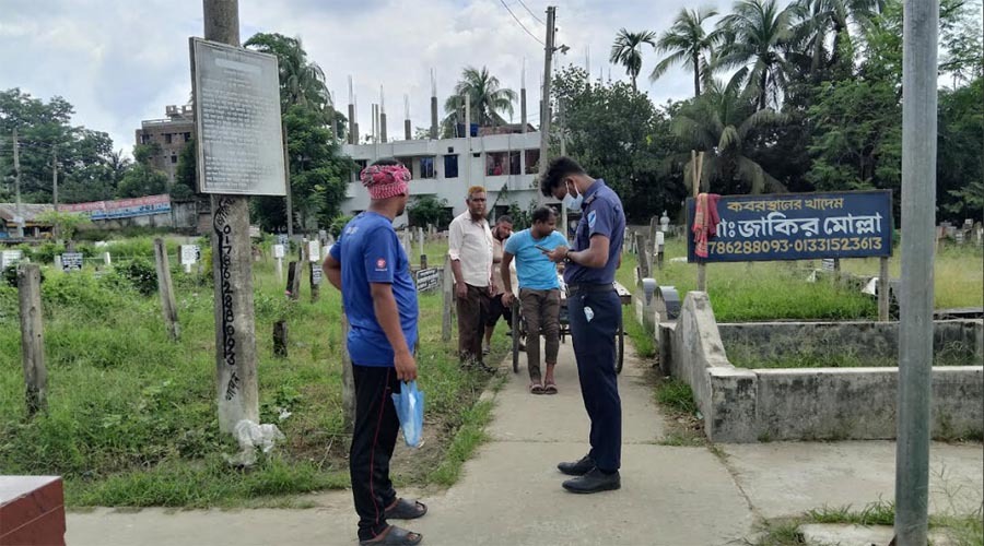গোপালগঞ্জে সংঘর্ষে নিহত তিনজনের মরদেহ উত্তোলনের নির্দেশ