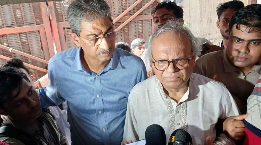 ঘনবসতিপূর্ণ এলাকায় বিমান প্রশিক্ষণ রহস্যজনক ও অগ্রহণযোগ্য: রিজভী