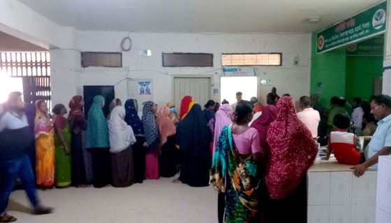 জনবল সংকটে ঘোড়াঘাট স্বাস্থ্যকমপ্লেক্সে ভোগান্তি