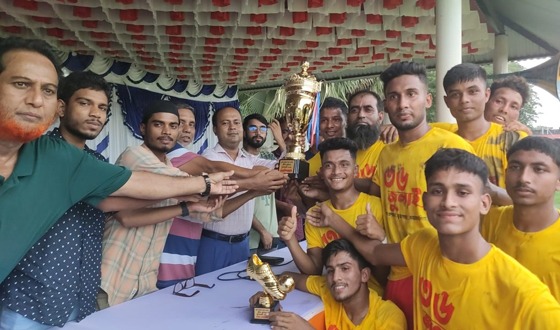 মুক্তাগাছায় জুলাই পুনর্জাগরণে ফুটবল খেলা