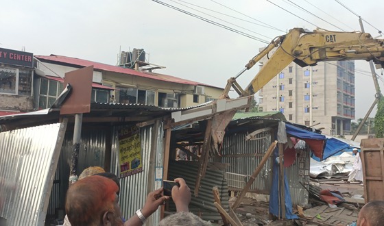 সেনবাগে ৩০টি অবৈধ স্থাপনা উচ্ছেদ