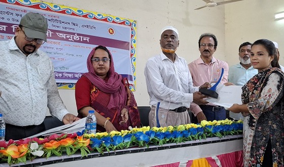 পীরগঞ্জে কৃতি শিক্ষার্থীদের সংবর্ধনা