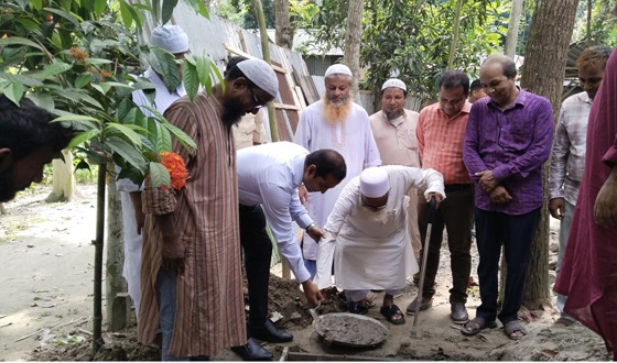 রাজারহাট রেজিয়া বেগম কওমি মাদরাসা ও রাজারহাট এতিমখানার ভিত্তিপ্রস্তর স্থাপন