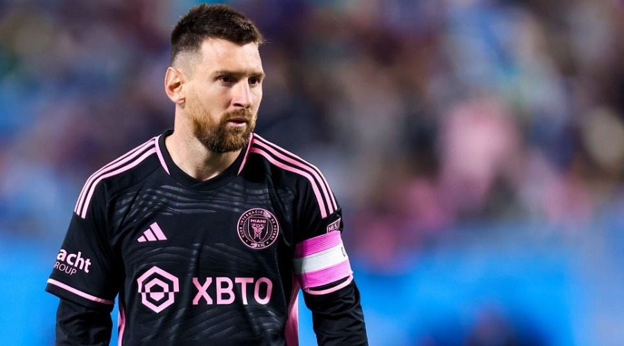 নিষেধাজ্ঞার ঝুঁকি মেসি