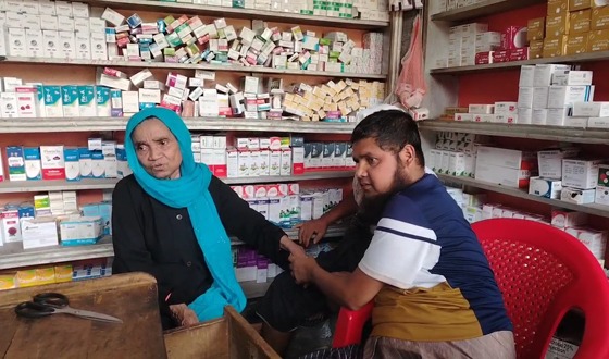 রোহিঙ্গা ক্যাম্পের ফার্মেসীগুলোতে চলছে অপচিকিৎসা