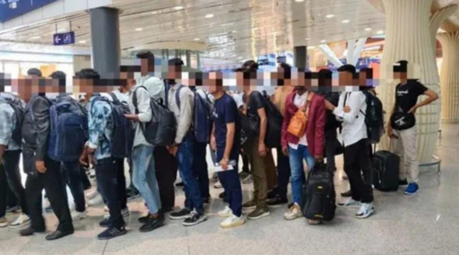 মালয়েশিয়া ফেরত পাঠাল ১২৩ বাংলাদেশিকে