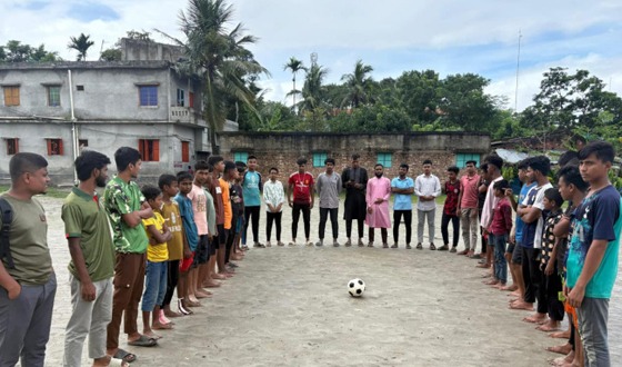 বুধহাটায় আন্তঃ শ্রেণি ফুটবল টুর্ণামেন্ট উদ্বোধন