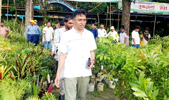নীলফামারীতে ১৫ দিনব্যাপী বৃক্ষমেলার উদ্বোধন