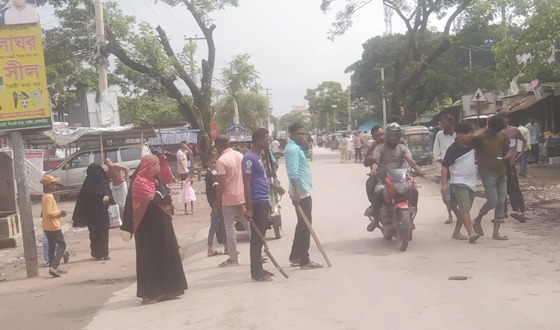 সরাইলে সিএনজি চালিত অটোরিকশা ধর্মঘট