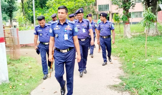 নীলফামারীর ডোমার থানা পরিদর্শনে পুলিশ সুপার