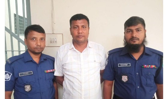 ঝিকরগাছায় আ'লীগের ইউপি চেয়ারম্যান আটক