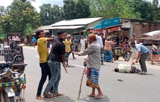 বাঘায় দু’পক্ষের সংঘর্ষে শিক্ষক-শিক্ষার্থীসহ আহত ২৫