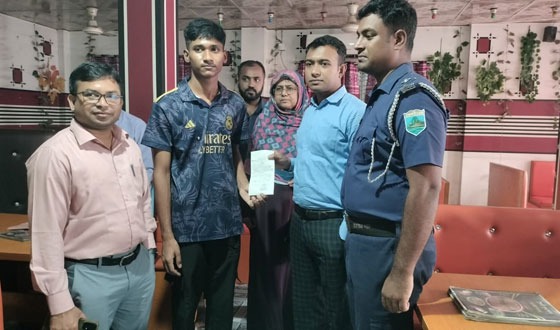 বগুড়ায় ভোক্তা অধিকারের অভিযানে ৩ প্রতিষ্ঠানকে জরিমানা