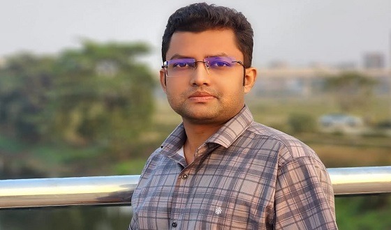 ছাত্রলীগ নেতা টয়লেট নাঈম’কে পুলিশের হাতে দিলো ছাত্রদল