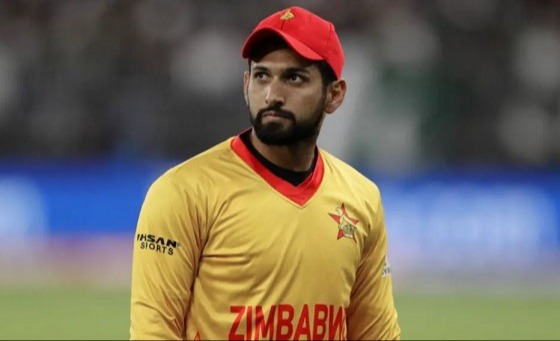 কোচের বিরুদ্ধে রাজার অভিযোগ