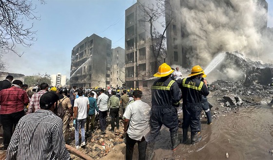 ভারতে বিমান বিধ্বস্ত: ২৪২ আরোহী, কেউ নেই জীবিত