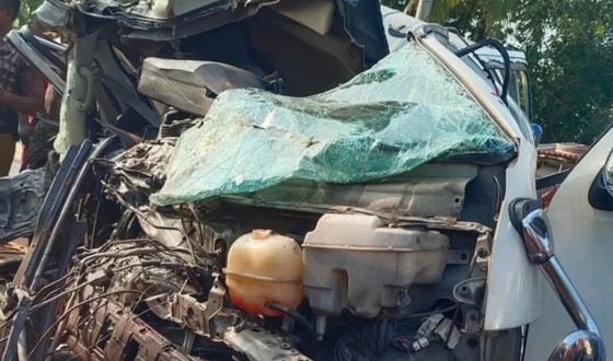 দৌলতপুরের মেহেরপুর সড়কে দুর্ঘটনায় নিহত ১