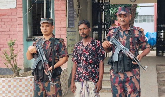 শাহানাবাদ সীমান্তে বিজিবি’র হাতে আটক ১