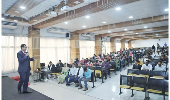 যবিপ্রবিতে ফিনটেক শিল্পে অগ্রগতি শীর্ষক ন্যাশনাল কনফারেন্স