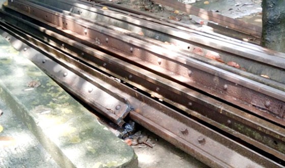 সৈয়দপুর পিডাব্লিউ’র গুদাম থেকে রেললাইন পাচার