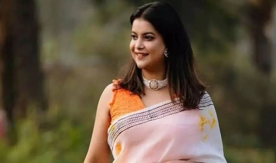 নিজ দেশের কাছে আর কোন প্রত্যাশা রাখি না : শবনম ফারিয়া