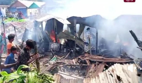 মাদক ও অসামাজিক কাজের অভিযোগে সরাইলে হিজড়ার ঘরে আগুন