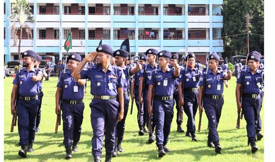 চাঁদপুর জেলা পুলিশের মাস্টার প্যারেড অনুষ্ঠিত